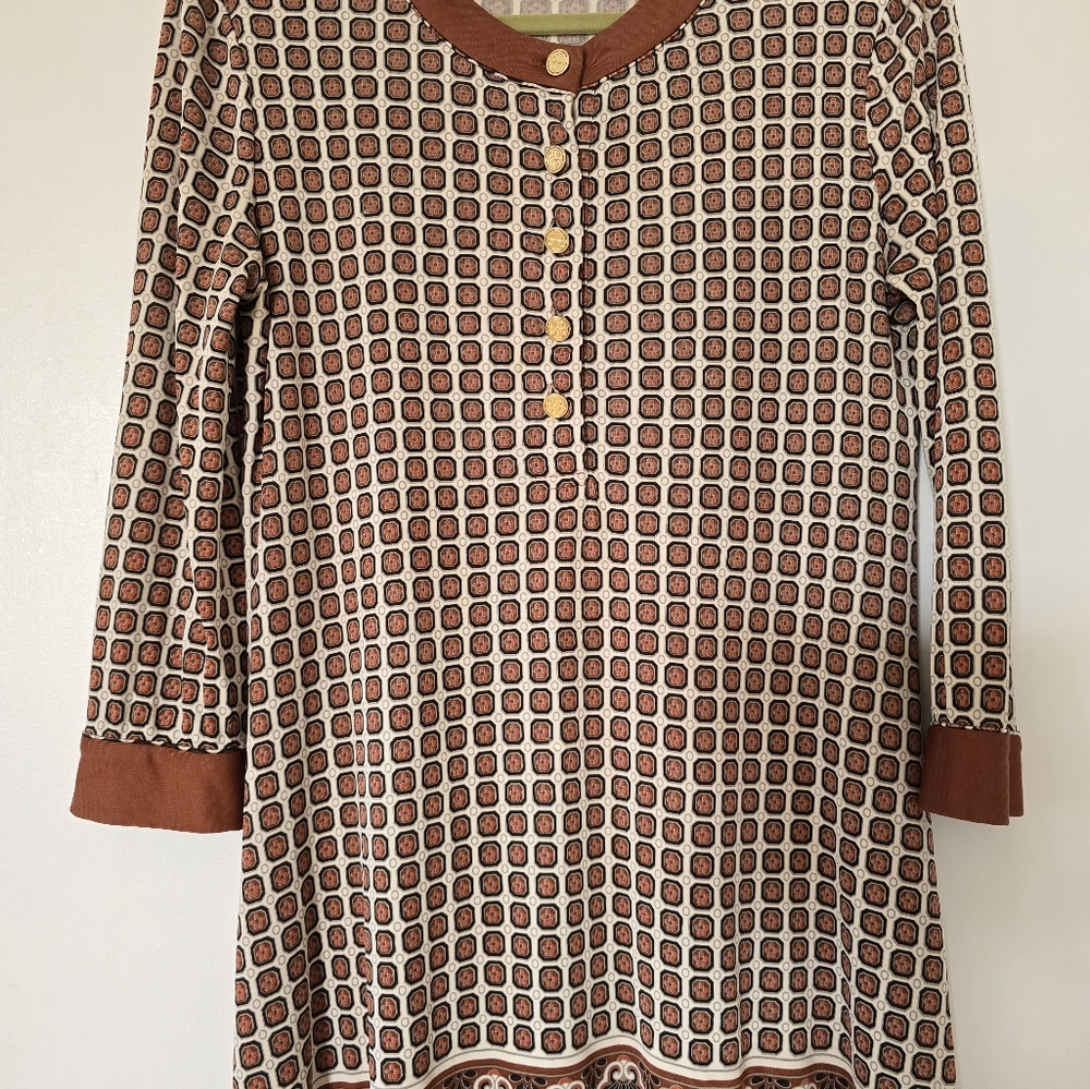 Geometric Patterned Tunic Top - Picture 4 of 4